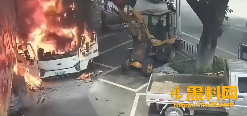02韶关近期车内起火事件1 2wm