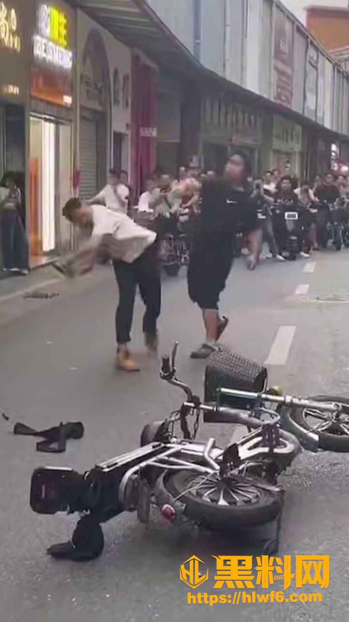 中山街头跆拳道选手大战魔法战士2