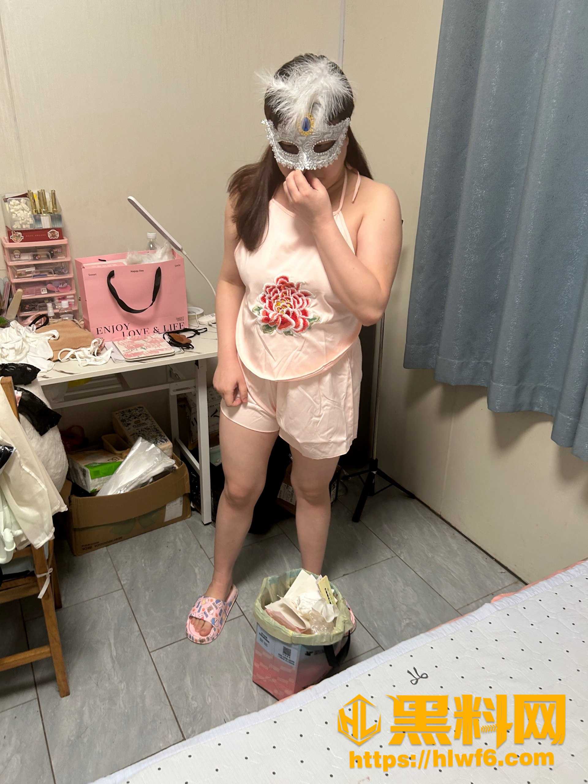 和亲妹妹乱伦