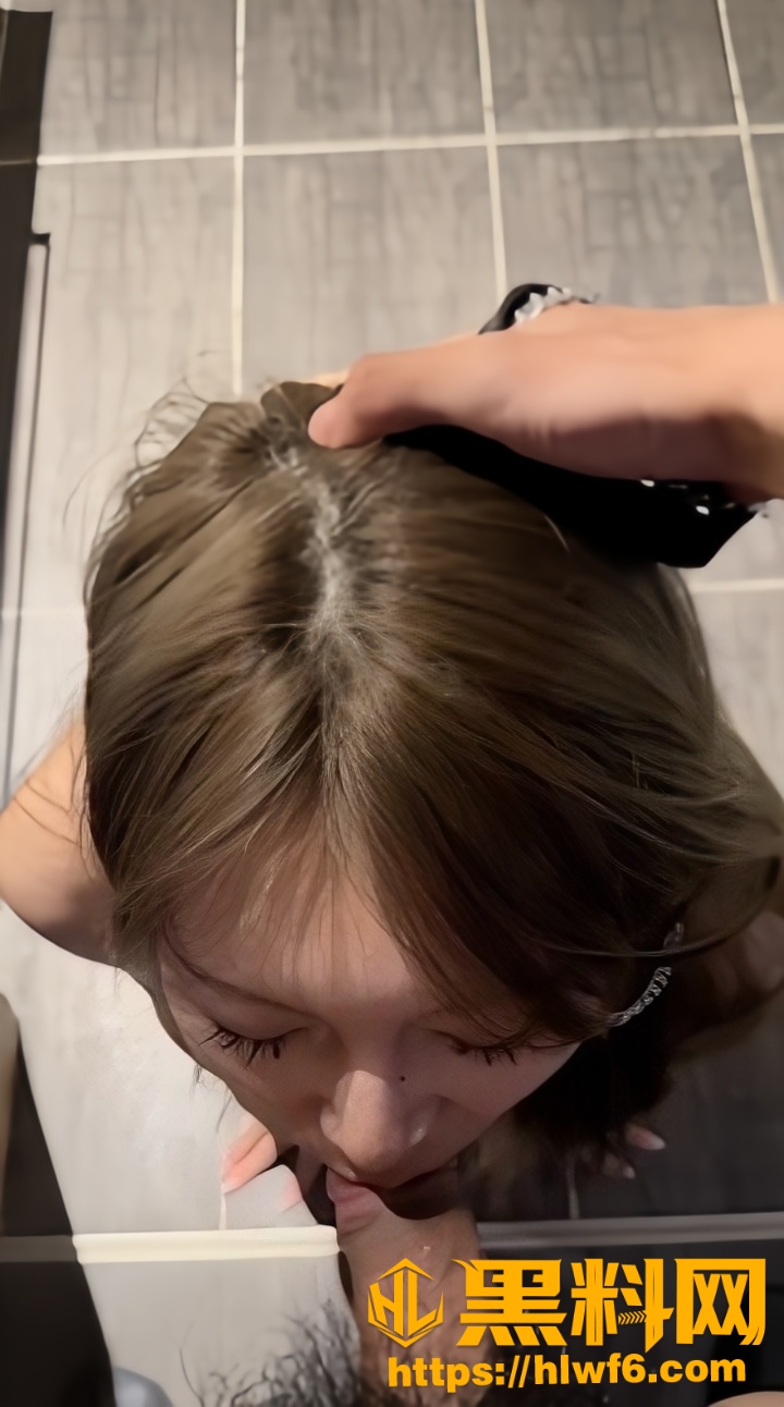美乳翘臀4