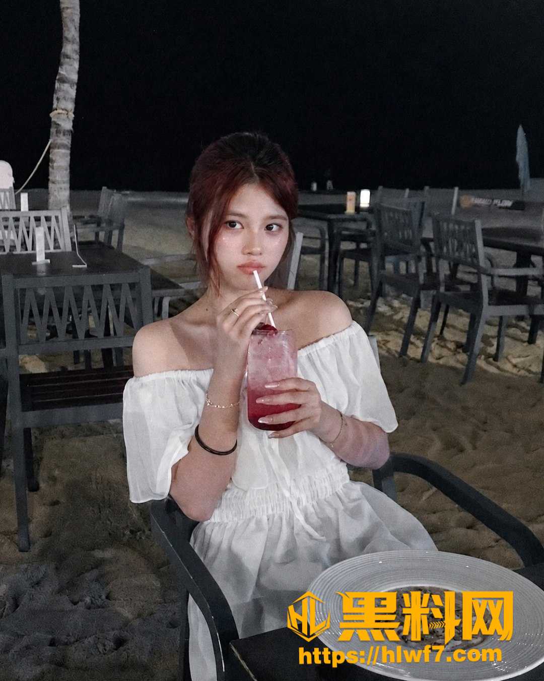 LilyShak与前男友自拍外流3