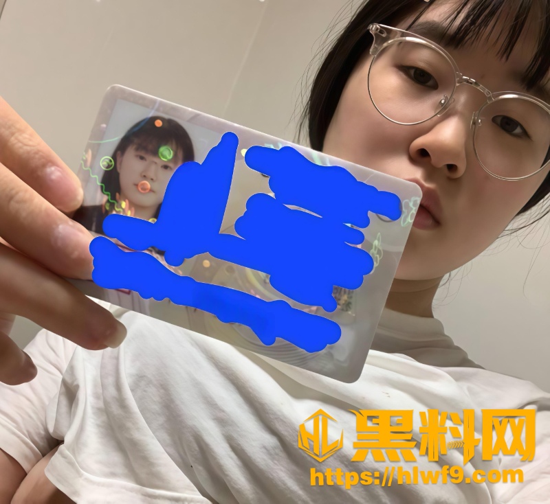 极品眼镜妹调教实拍3