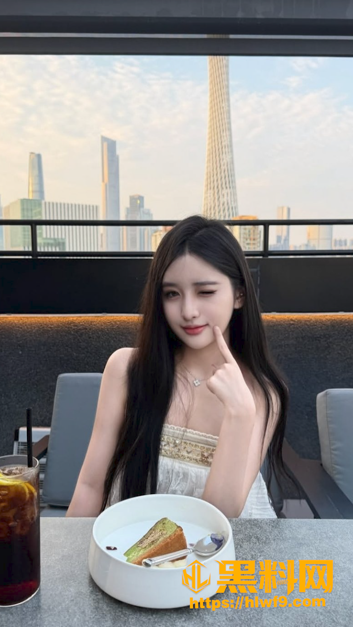 推特约炮大神与Vicky性爱视频2