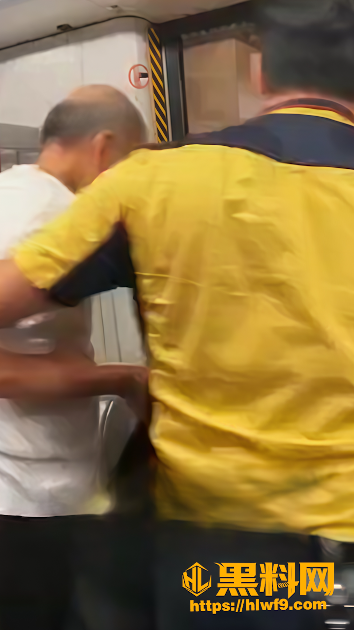 香港地铁骚扰事件5