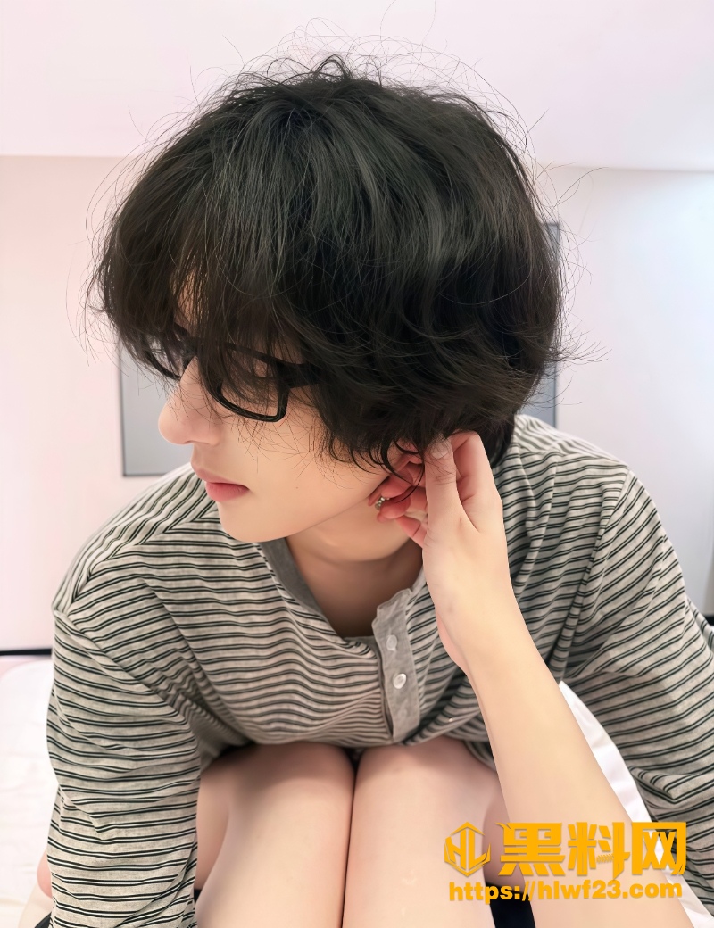 抖音情侣天使羊宝塌房 14