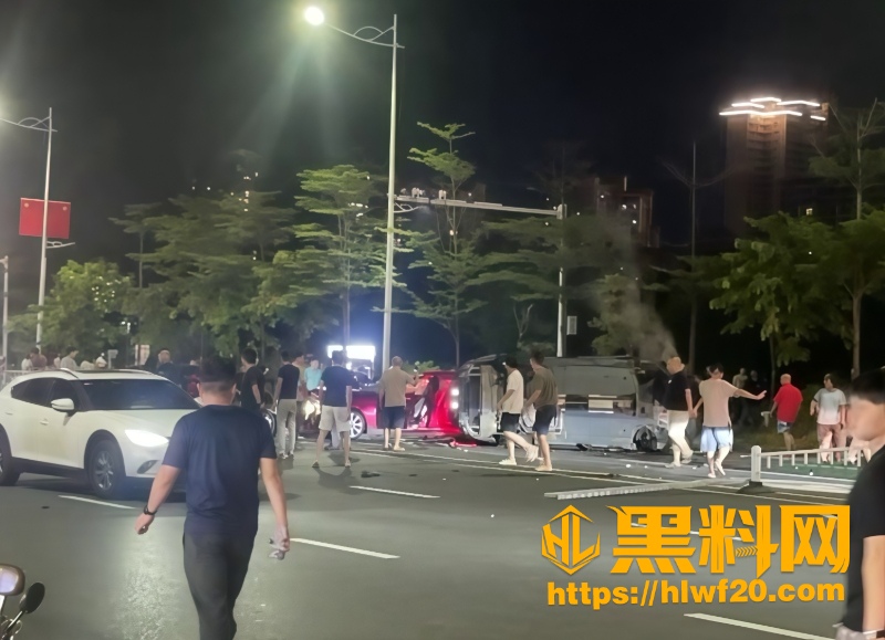 广东精神小伙飙车事故致死4