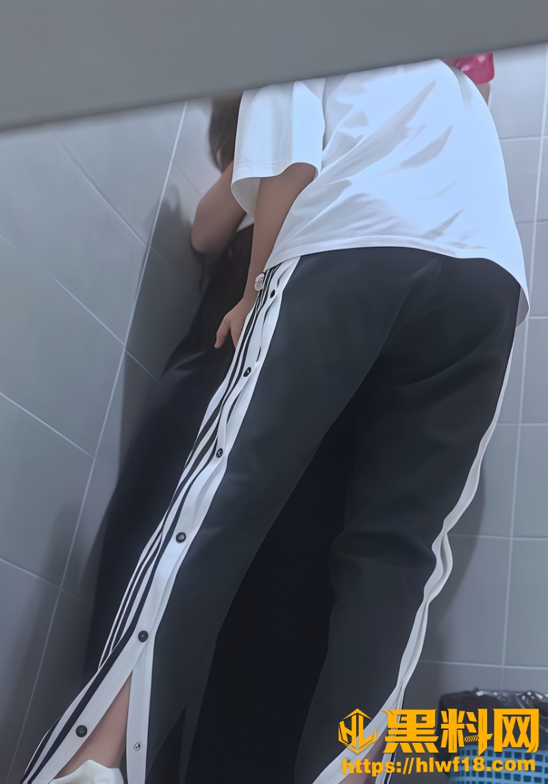 精品厕拍福利资源1
