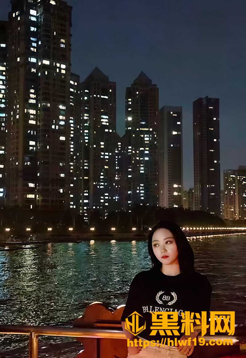 Anaya离婚带混血娃负债百万1 5